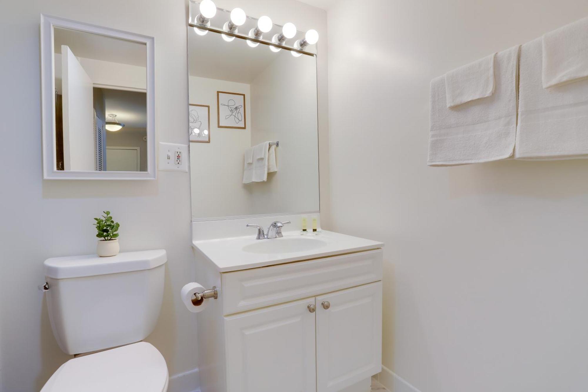 Style And Convenience Apartment At Crystal City Арлингтън Екстериор снимка