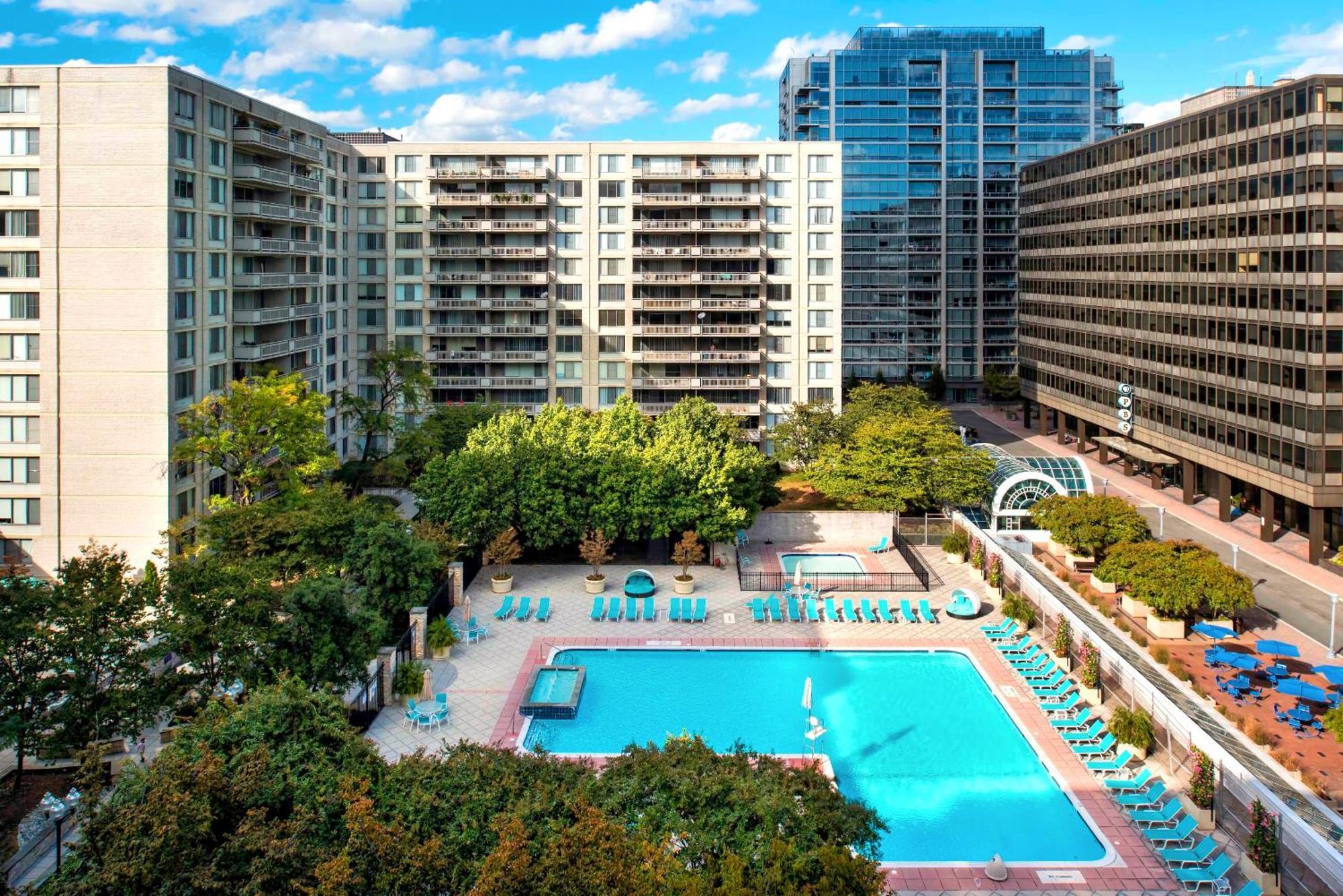 Style And Convenience Apartment At Crystal City Арлингтън Екстериор снимка
